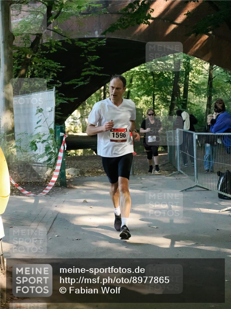 28.09.2025 - 33. Volkslauf durch das schöne Alstertal Fabian Wolf http://msf.ph/oto/8977865 28.09.2025 11:48:08 Laufen 1596, 3077 meine-sportfotos.de