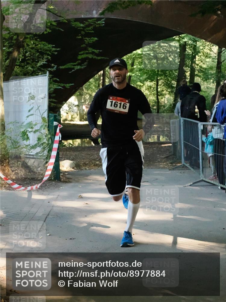 28.09.2025 - 33. Volkslauf durch das schöne Alstertal Fabian Wolf http://msf.ph/oto/8977884 28.09.2025 11:49:27 Laufen 1616 meine-sportfotos.de