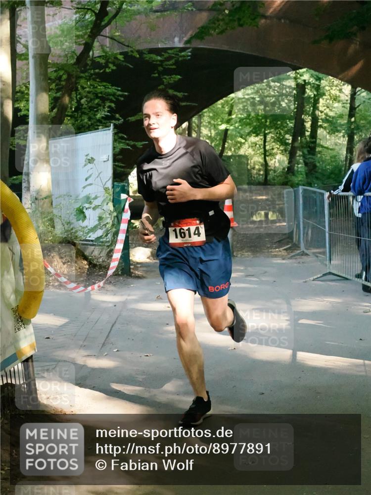 28.09.2025 - 33. Volkslauf durch das schöne Alstertal Fabian Wolf http://msf.ph/oto/8977891 28.09.2025 11:50:16 Laufen 1614 meine-sportfotos.de