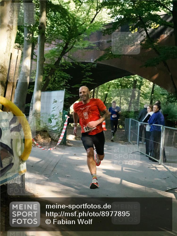 28.09.2025 - 33. Volkslauf durch das schöne Alstertal Fabian Wolf http://msf.ph/oto/8977895 28.09.2025 11:50:38 Laufen 1864, 15 meine-sportfotos.de