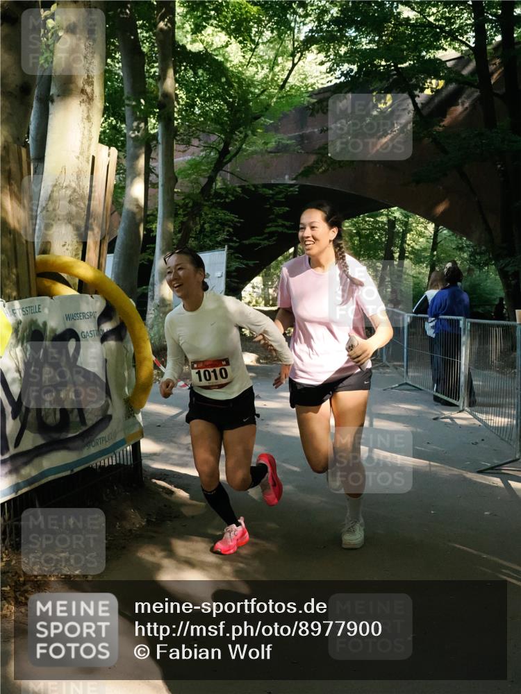 28.09.2025 - 33. Volkslauf durch das schöne Alstertal Fabian Wolf http://msf.ph/oto/8977900 28.09.2025 11:51:02 Laufen 1010 meine-sportfotos.de