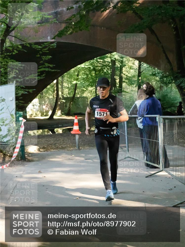 28.09.2025 - 33. Volkslauf durch das schöne Alstertal Fabian Wolf http://msf.ph/oto/8977902 28.09.2025 11:51:09 Laufen 2, 1571 meine-sportfotos.de