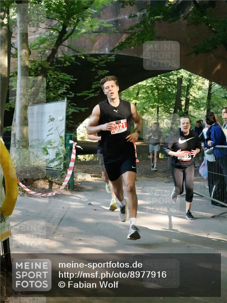 28.09.2025 - 33. Volkslauf durch das schöne Alstertal Fabian Wolf http://msf.ph/oto/8977916 28.09.2025 11:52:46 Laufen 321, 1648, 15 meine-sportfotos.de