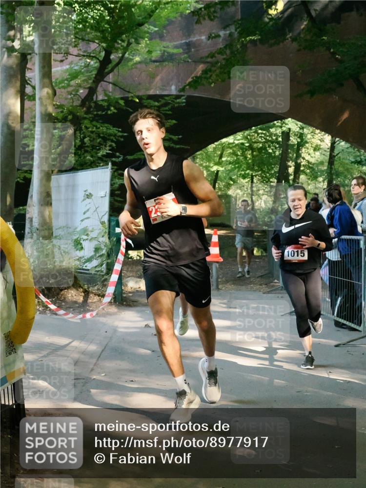 28.09.2025 - 33. Volkslauf durch das schöne Alstertal Fabian Wolf http://msf.ph/oto/8977917 28.09.2025 11:52:46 Laufen 2, 1015 meine-sportfotos.de