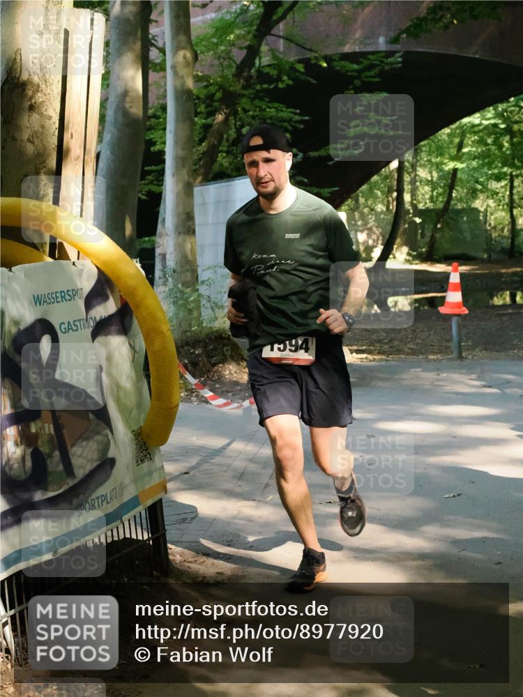 28.09.2025 - 33. Volkslauf durch das schöne Alstertal Fabian Wolf http://msf.ph/oto/8977920 28.09.2025 11:52:55 Laufen 1594 meine-sportfotos.de