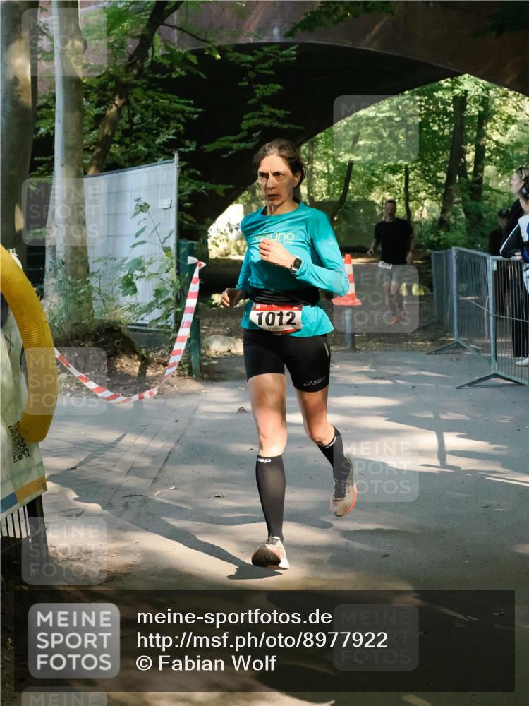 28.09.2025 - 33. Volkslauf durch das schöne Alstertal Fabian Wolf http://msf.ph/oto/8977922 28.09.2025 11:53:18 Laufen 1012 meine-sportfotos.de