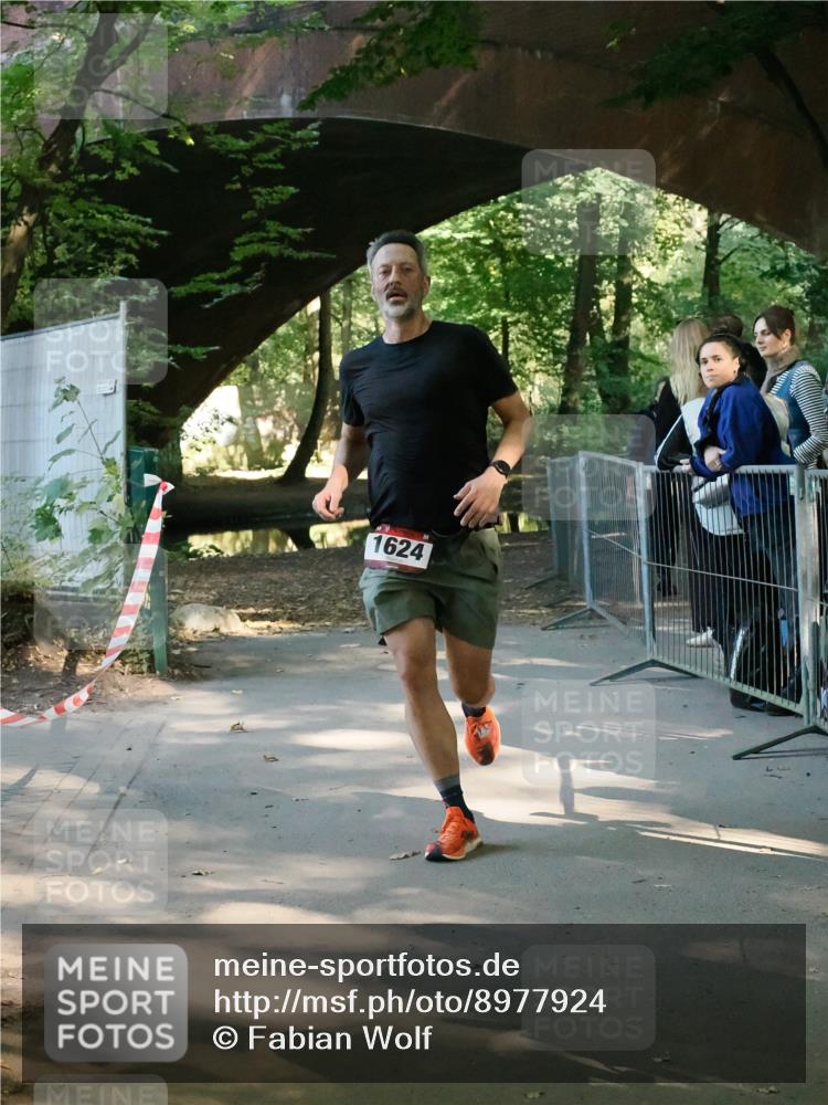 28.09.2025 - 33. Volkslauf durch das schöne Alstertal Fabian Wolf http://msf.ph/oto/8977924 28.09.2025 11:53:23 Laufen 1624 meine-sportfotos.de