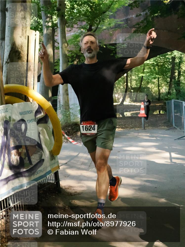 28.09.2025 - 33. Volkslauf durch das schöne Alstertal Fabian Wolf http://msf.ph/oto/8977926 28.09.2025 11:53:24 Laufen 1624 meine-sportfotos.de