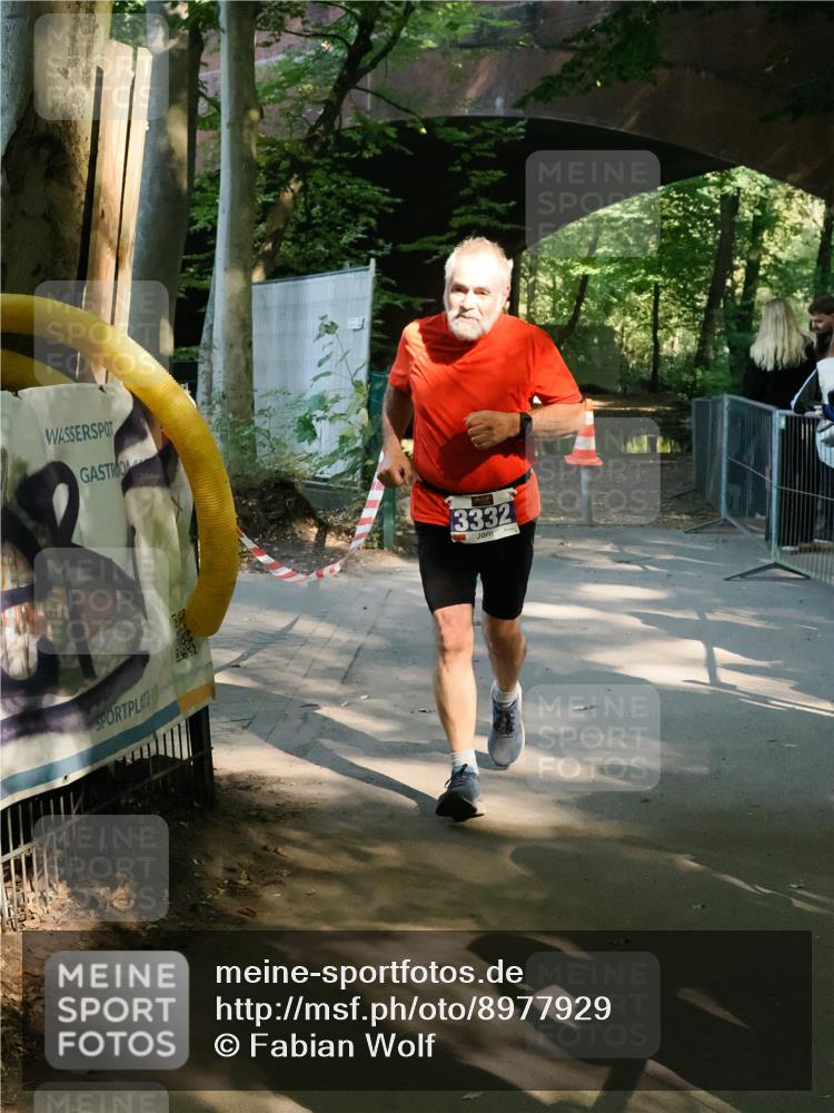 28.09.2025 - 33. Volkslauf durch das schöne Alstertal Fabian Wolf http://msf.ph/oto/8977929 28.09.2025 11:53:52 Laufen 3332 meine-sportfotos.de