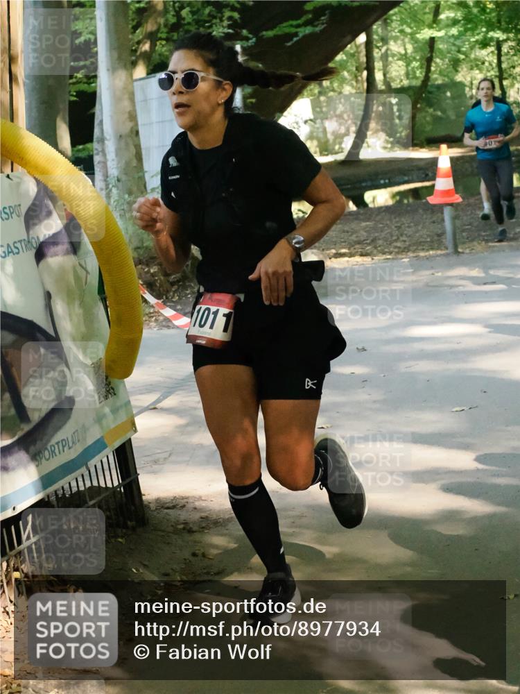28.09.2025 - 33. Volkslauf durch das schöne Alstertal Fabian Wolf http://msf.ph/oto/8977934 28.09.2025 11:54:20 Laufen 1011, 0 meine-sportfotos.de
