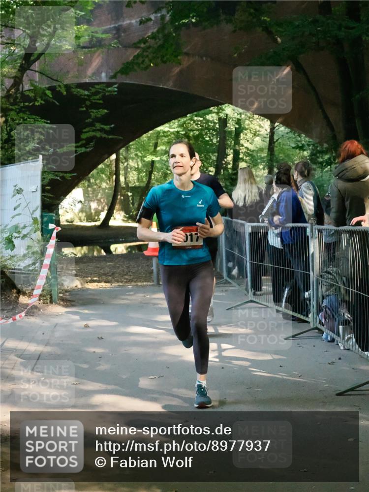 28.09.2025 - 33. Volkslauf durch das schöne Alstertal Fabian Wolf http://msf.ph/oto/8977937 28.09.2025 11:54:24 Laufen 017 meine-sportfotos.de