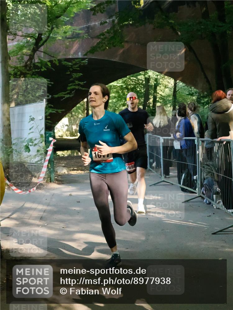 28.09.2025 - 33. Volkslauf durch das schöne Alstertal Fabian Wolf http://msf.ph/oto/8977938 28.09.2025 11:54:24 Laufen 167, 1698 meine-sportfotos.de