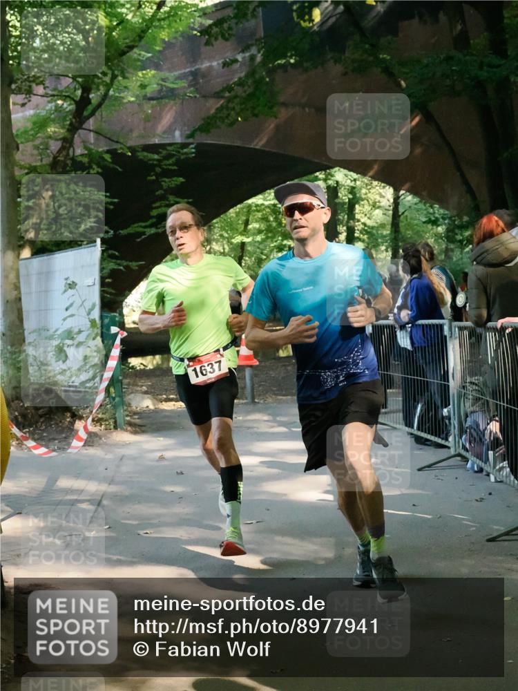 28.09.2025 - 33. Volkslauf durch das schöne Alstertal Fabian Wolf http://msf.ph/oto/8977941 28.09.2025 11:54:27 Laufen 1637 meine-sportfotos.de