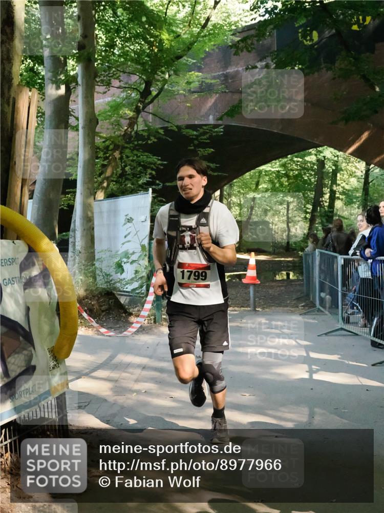 28.09.2025 - 33. Volkslauf durch das schöne Alstertal Fabian Wolf http://msf.ph/oto/8977966 28.09.2025 11:55:31 Laufen 1799 meine-sportfotos.de