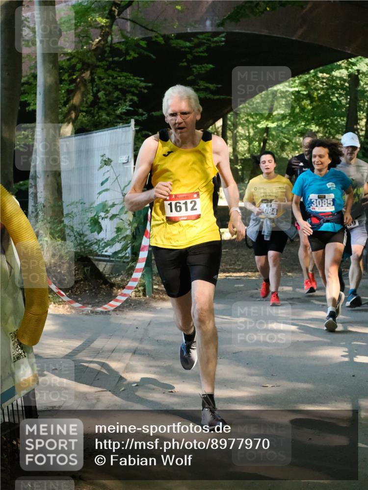 28.09.2025 - 33. Volkslauf durch das schöne Alstertal Fabian Wolf http://msf.ph/oto/8977970 28.09.2025 11:55:58 Laufen 1612, 3085 meine-sportfotos.de