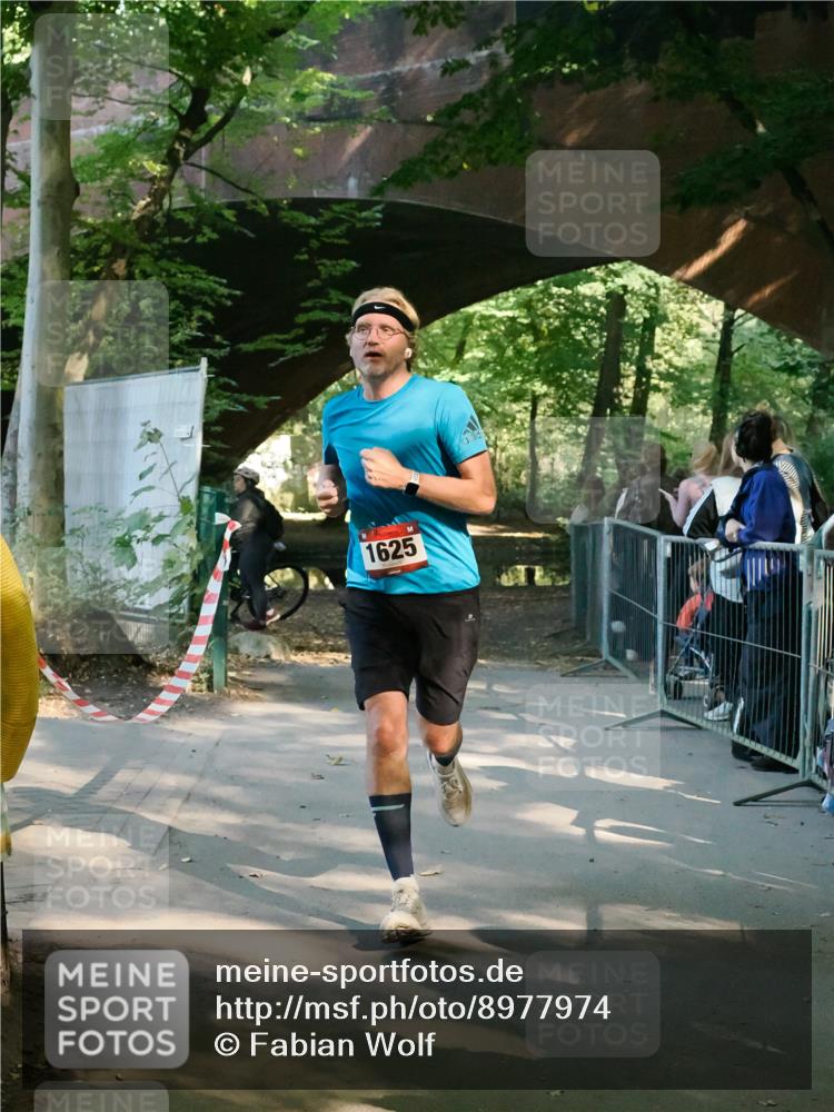 28.09.2025 - 33. Volkslauf durch das schöne Alstertal Fabian Wolf http://msf.ph/oto/8977974 28.09.2025 11:56:06 Laufen 1625 meine-sportfotos.de