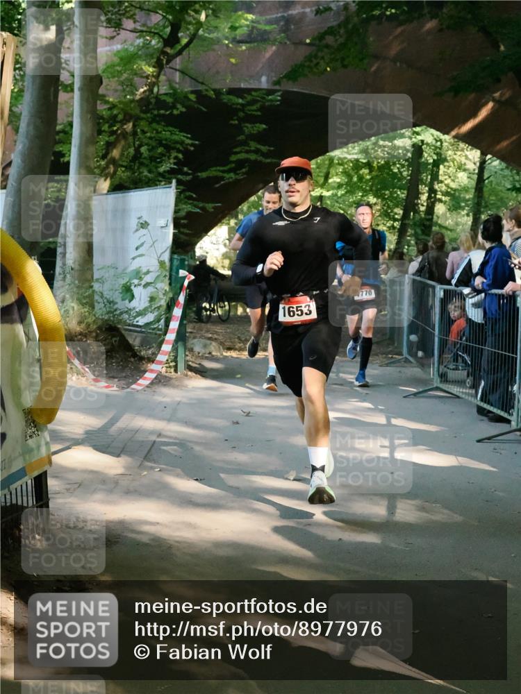 28.09.2025 - 33. Volkslauf durch das schöne Alstertal Fabian Wolf http://msf.ph/oto/8977976 28.09.2025 11:56:15 Laufen 1653, 770 meine-sportfotos.de