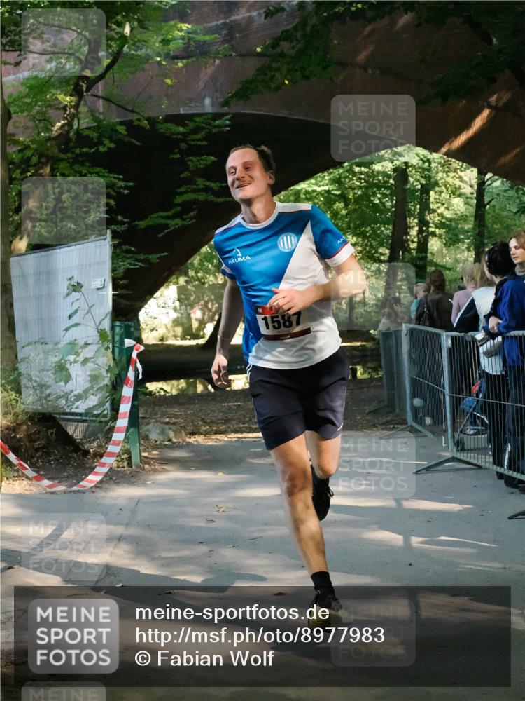 28.09.2025 - 33. Volkslauf durch das schöne Alstertal Fabian Wolf http://msf.ph/oto/8977983 28.09.2025 11:56:24 Laufen 1587 meine-sportfotos.de