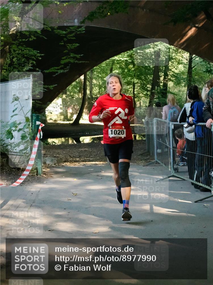 28.09.2025 - 33. Volkslauf durch das schöne Alstertal Fabian Wolf http://msf.ph/oto/8977990 28.09.2025 11:57:05 Laufen 1020 meine-sportfotos.de