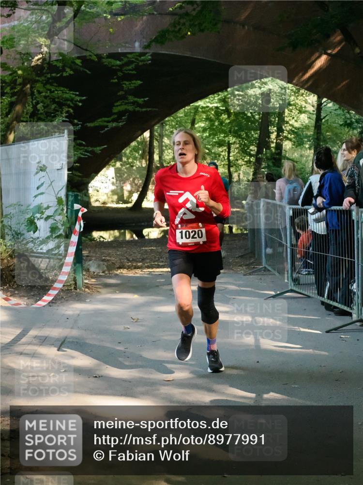 28.09.2025 - 33. Volkslauf durch das schöne Alstertal Fabian Wolf http://msf.ph/oto/8977991 28.09.2025 11:57:06 Laufen 1020 meine-sportfotos.de