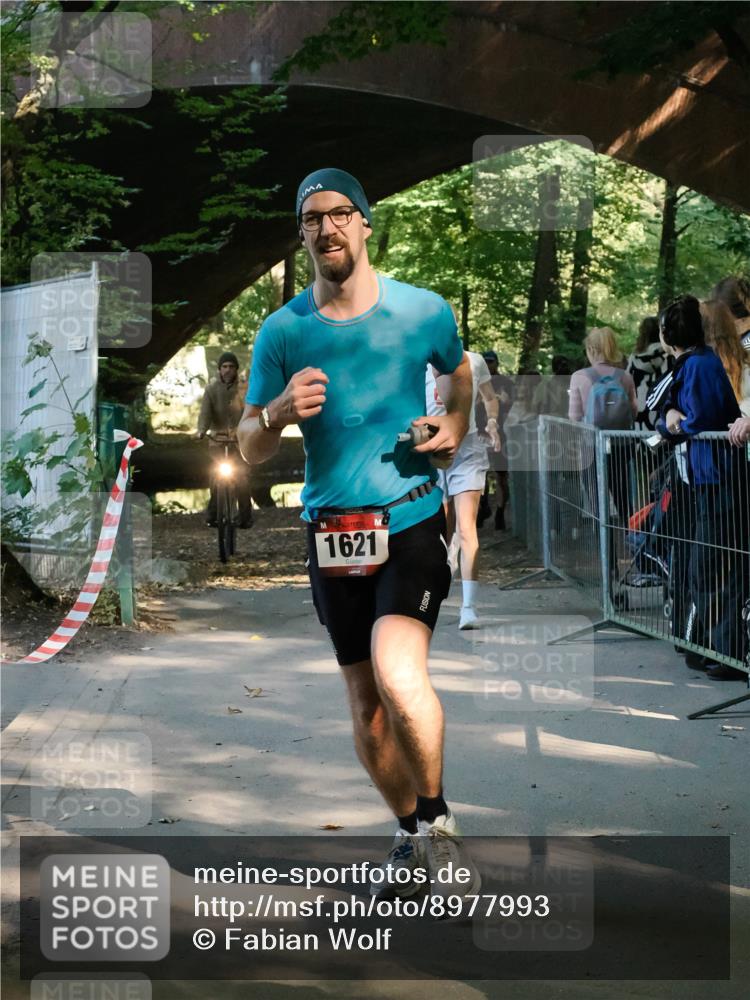 28.09.2025 - 33. Volkslauf durch das schöne Alstertal Fabian Wolf http://msf.ph/oto/8977993 28.09.2025 11:57:09 Laufen 1621 meine-sportfotos.de