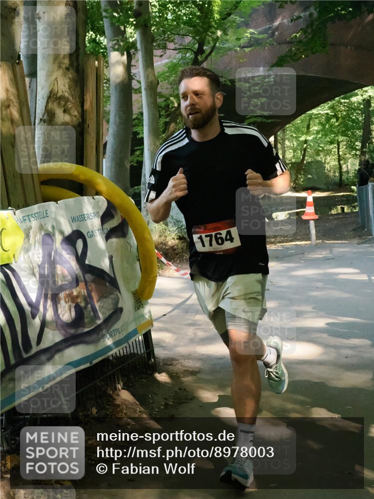 28.09.2025 - 33. Volkslauf durch das schöne Alstertal Fabian Wolf http://msf.ph/oto/8978003 28.09.2025 11:57:52 Laufen 1764 meine-sportfotos.de