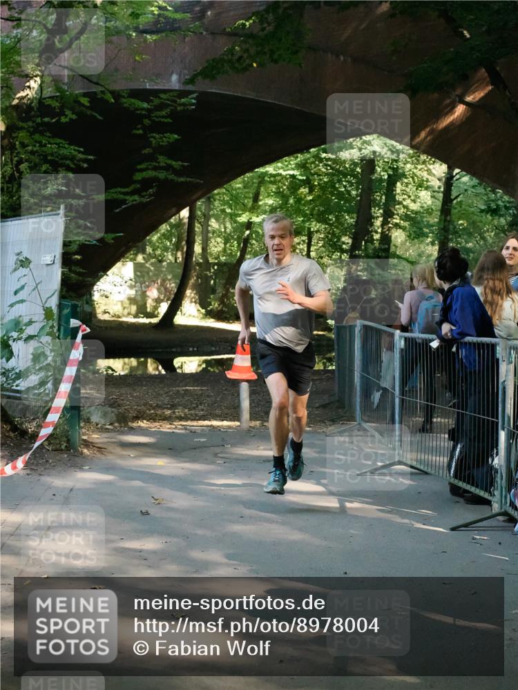 28.09.2025 - 33. Volkslauf durch das schöne Alstertal Fabian Wolf http://msf.ph/oto/8978004 28.09.2025 11:57:57 Laufen  meine-sportfotos.de