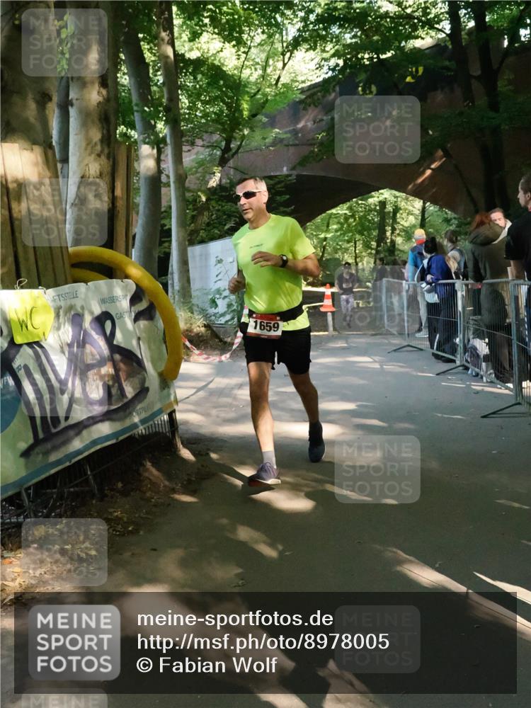 28.09.2025 - 33. Volkslauf durch das schöne Alstertal Fabian Wolf http://msf.ph/oto/8978005 28.09.2025 11:58:17 Laufen 1659 meine-sportfotos.de
