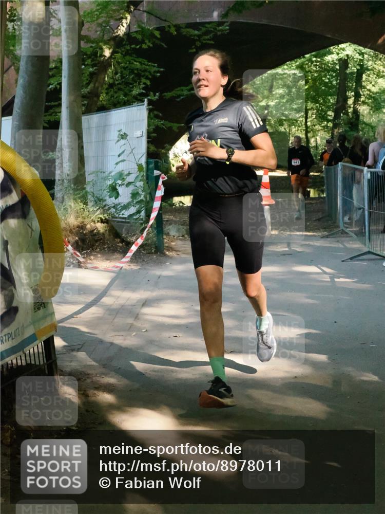 28.09.2025 - 33. Volkslauf durch das schöne Alstertal Fabian Wolf http://msf.ph/oto/8978011 28.09.2025 11:58:45 Laufen 1641 meine-sportfotos.de