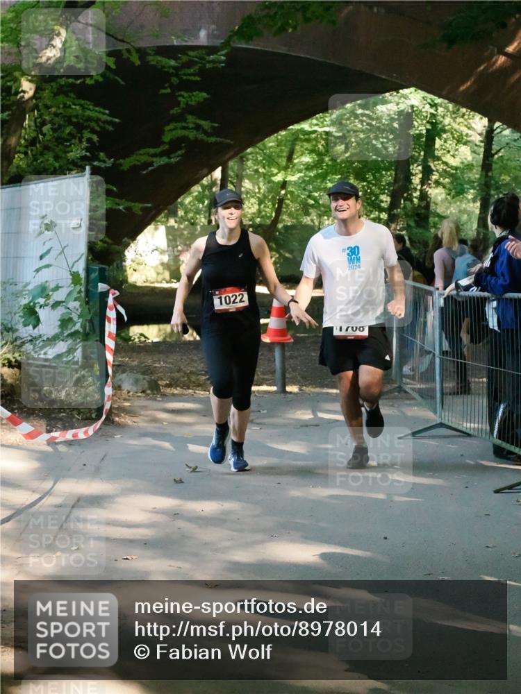 28.09.2025 - 33. Volkslauf durch das schöne Alstertal Fabian Wolf http://msf.ph/oto/8978014 28.09.2025 11:58:57 Laufen 1022, 30, 2024, 1700 meine-sportfotos.de