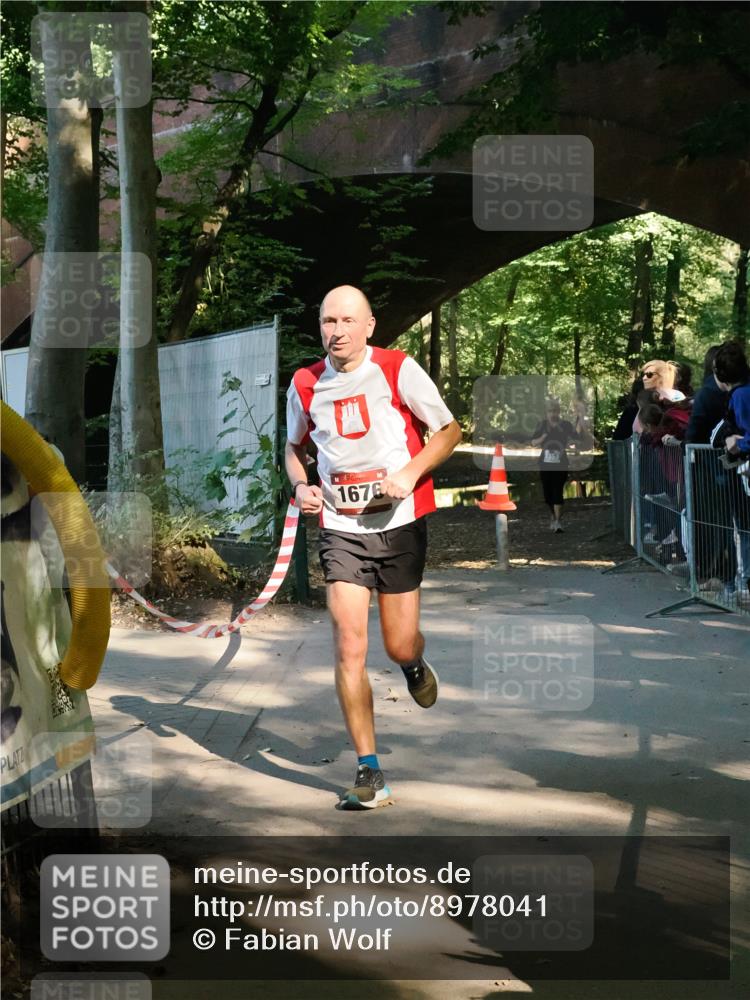 28.09.2025 - 33. Volkslauf durch das schöne Alstertal Fabian Wolf http://msf.ph/oto/8978041 28.09.2025 12:00:58 Laufen 1676 meine-sportfotos.de