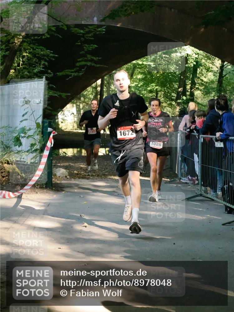 28.09.2025 - 33. Volkslauf durch das schöne Alstertal Fabian Wolf http://msf.ph/oto/8978048 28.09.2025 12:01:51 Laufen 1672, 1026 meine-sportfotos.de
