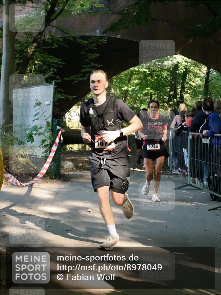 28.09.2025 - 33. Volkslauf durch das schöne Alstertal Fabian Wolf http://msf.ph/oto/8978049 28.09.2025 12:01:52 Laufen 167, 1697, 1026 meine-sportfotos.de