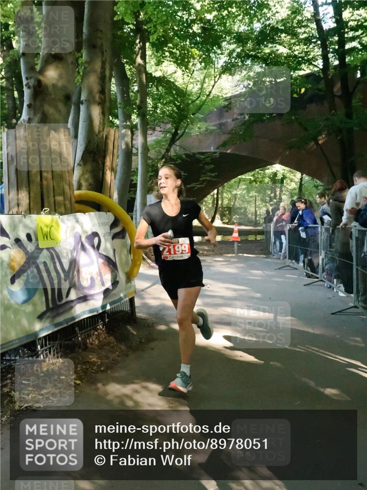 28.09.2025 - 33. Volkslauf durch das schöne Alstertal Fabian Wolf http://msf.ph/oto/8978051 28.09.2025 12:02:14 Laufen 2199 meine-sportfotos.de