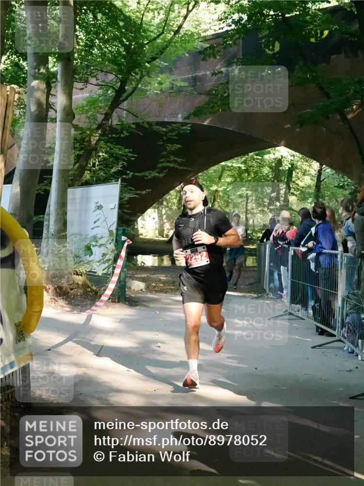28.09.2025 - 33. Volkslauf durch das schöne Alstertal Fabian Wolf http://msf.ph/oto/8978052 28.09.2025 12:02:22 Laufen 2292 meine-sportfotos.de