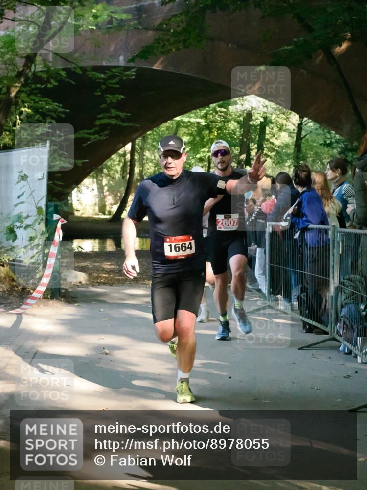 28.09.2025 - 33. Volkslauf durch das schöne Alstertal Fabian Wolf http://msf.ph/oto/8978055 28.09.2025 12:02:57 Laufen 1664, 2607 meine-sportfotos.de