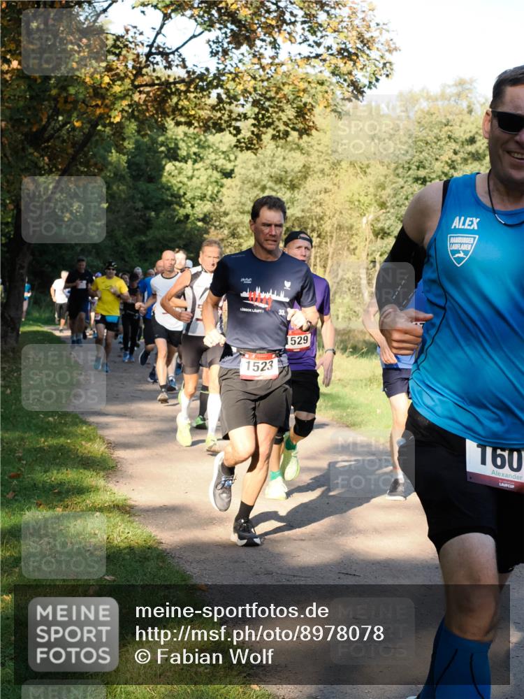 28.09.2025 - 33. Volkslauf durch das schöne Alstertal Fabian Wolf http://msf.ph/oto/8978078 28.09.2025 10:03:54 Laufen 1523, 1529, 160 meine-sportfotos.de