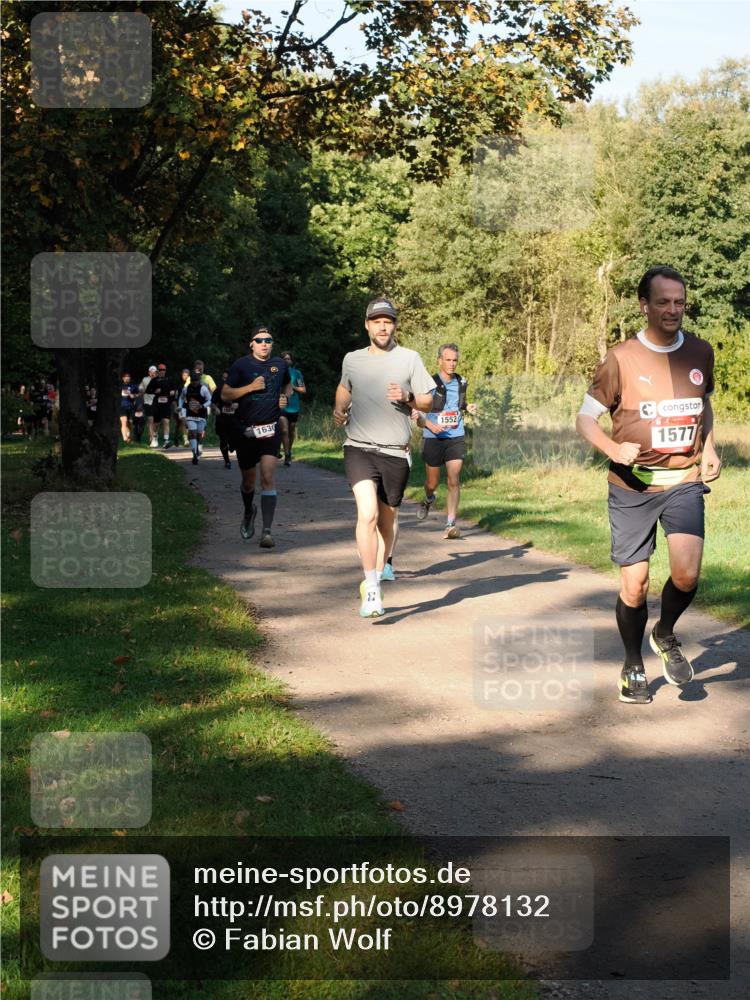 28.09.2025 - 33. Volkslauf durch das schöne Alstertal Fabian Wolf http://msf.ph/oto/8978132 28.09.2025 10:04:21 Laufen 1630, 1552, 1577 meine-sportfotos.de
