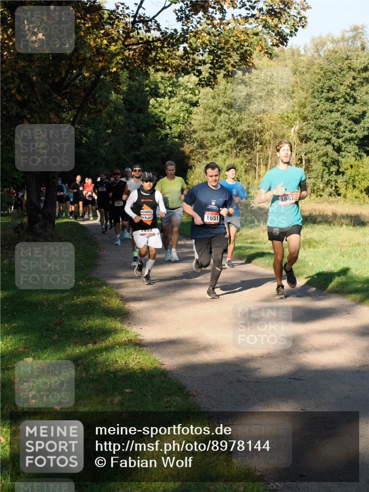28.09.2025 - 33. Volkslauf durch das schöne Alstertal Fabian Wolf http://msf.ph/oto/8978144 28.09.2025 10:04:28 Laufen 1612, 1653, 1651, 1547 meine-sportfotos.de