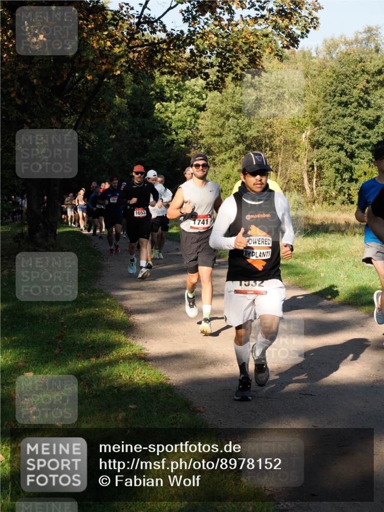 28.09.2025 - 33. Volkslauf durch das schöne Alstertal Fabian Wolf http://msf.ph/oto/8978152 28.09.2025 10:04:31 Laufen 161, 1653, 1741, 1932 meine-sportfotos.de
