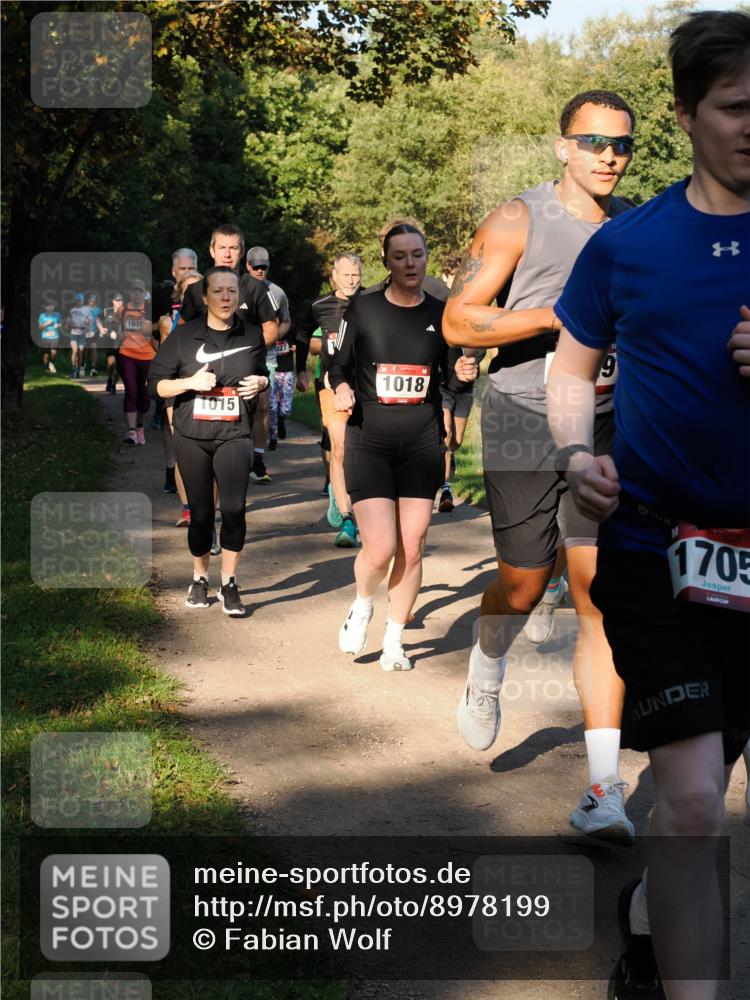 28.09.2025 - 33. Volkslauf durch das schöne Alstertal Fabian Wolf http://msf.ph/oto/8978199 28.09.2025 10:04:58 Laufen 1070, 1015, 1018, 1705 meine-sportfotos.de