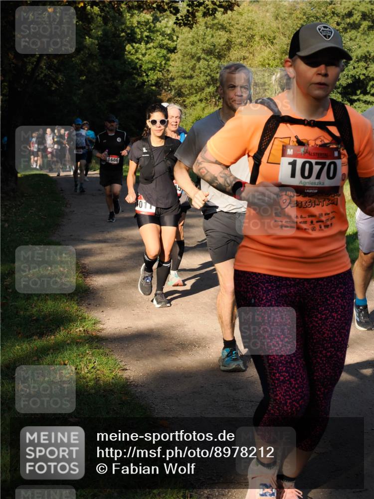 28.09.2025 - 33. Volkslauf durch das schöne Alstertal Fabian Wolf http://msf.ph/oto/8978212 28.09.2025 10:05:05 Laufen 1656, 1686, 01, 1070 meine-sportfotos.de
