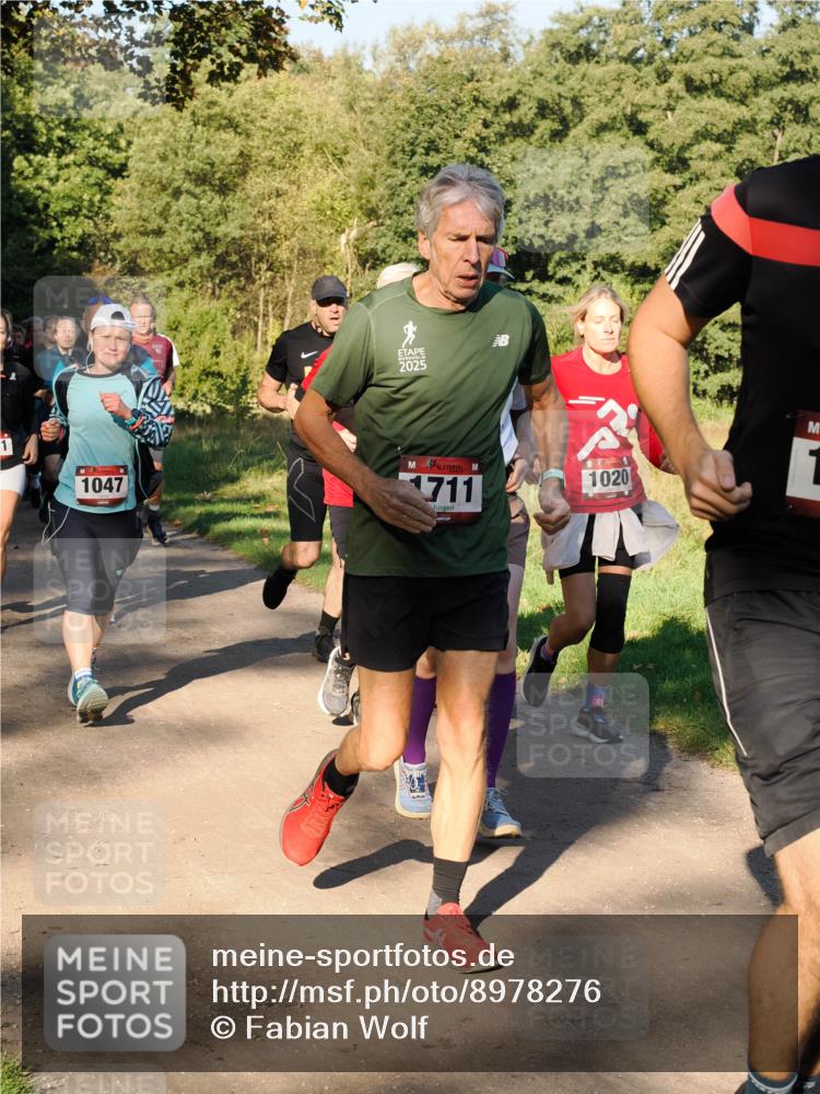 28.09.2025 - 33. Volkslauf durch das schöne Alstertal Fabian Wolf http://msf.ph/oto/8978276 28.09.2025 10:05:30 Laufen 2025, 1047, 1711, 1020 meine-sportfotos.de