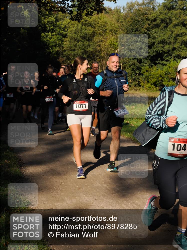 28.09.2025 - 33. Volkslauf durch das schöne Alstertal Fabian Wolf http://msf.ph/oto/8978285 28.09.2025 10:05:31 Laufen 1007, 1090, 20, 1056, 1071, 173, 104 meine-sportfotos.de