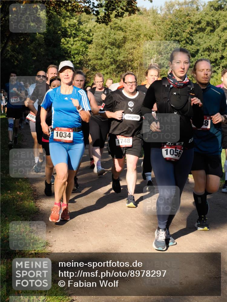 28.09.2025 - 33. Volkslauf durch das schöne Alstertal Fabian Wolf http://msf.ph/oto/8978297 28.09.2025 10:05:35 Laufen 1533, 1665, 1034, 1748, 1056, 8 meine-sportfotos.de