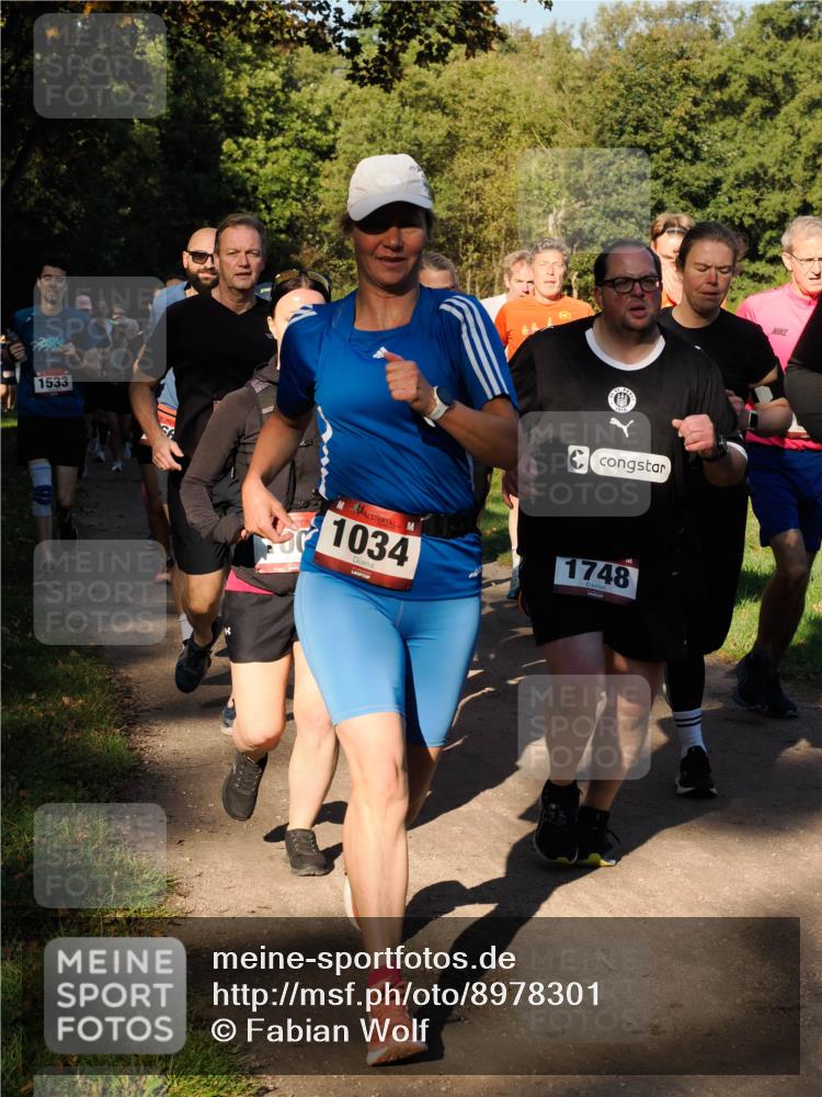 28.09.2025 - 33. Volkslauf durch das schöne Alstertal Fabian Wolf http://msf.ph/oto/8978301 28.09.2025 10:05:35 Laufen 1533, 1034, 1748 meine-sportfotos.de