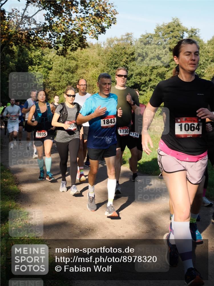 28.09.2025 - 33. Volkslauf durch das schöne Alstertal Fabian Wolf http://msf.ph/oto/8978320 28.09.2025 10:05:46 Laufen 1671, 1035, 1843, 359, 1730, 1710, 1064 meine-sportfotos.de