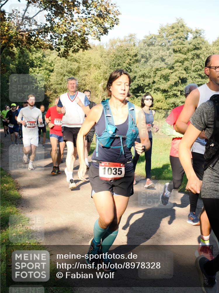 28.09.2025 - 33. Volkslauf durch das schöne Alstertal Fabian Wolf http://msf.ph/oto/8978328 28.09.2025 10:05:48 Laufen 1697, 1671, 1732, 1714, 1035 meine-sportfotos.de