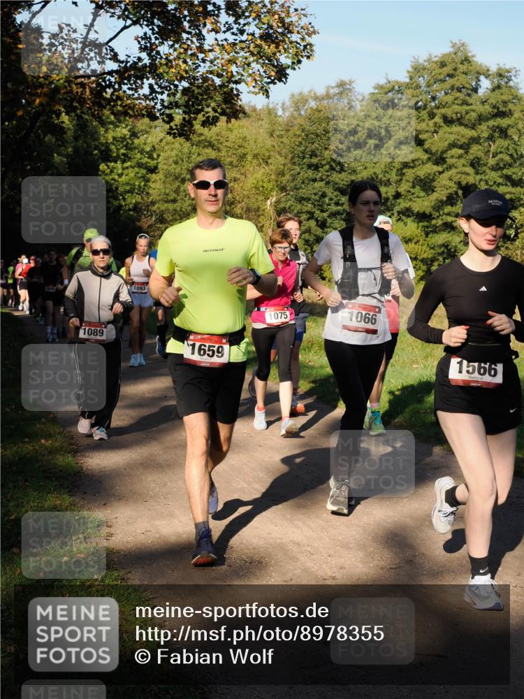 28.09.2025 - 33. Volkslauf durch das schöne Alstertal Fabian Wolf http://msf.ph/oto/8978355 28.09.2025 10:05:57 Laufen 1100, 1089, 1093, 1659, 24, 075, 1066, 1566 meine-sportfotos.de
