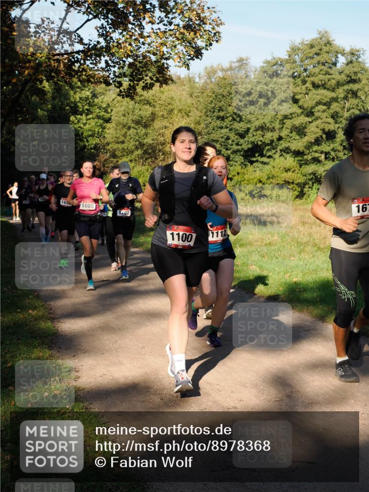 28.09.2025 - 33. Volkslauf durch das schöne Alstertal Fabian Wolf http://msf.ph/oto/8978368 28.09.2025 10:06:04 Laufen 10, 165, 1085, 761702, 1100, 111, 16 meine-sportfotos.de
